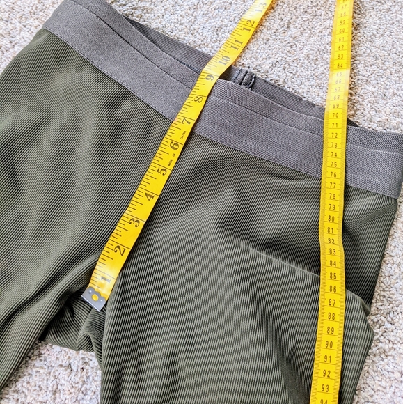 BCBG Olive Green Ribbed Leggings Back Zipper detail - Picture 10 of 12